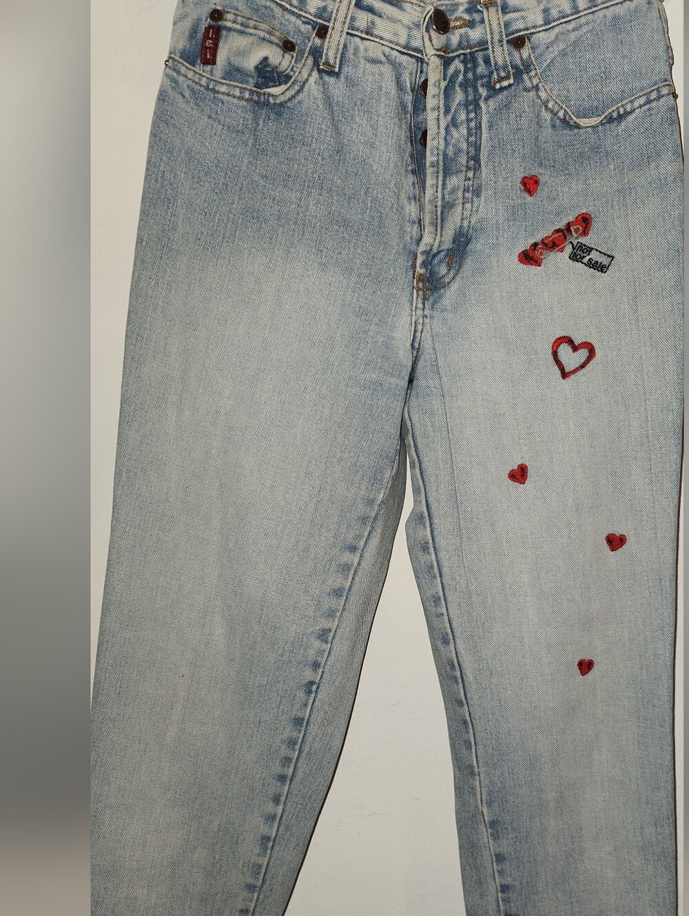 Vintage Light Wash Women’s Jeans with Red Heart Embroidery Size 5